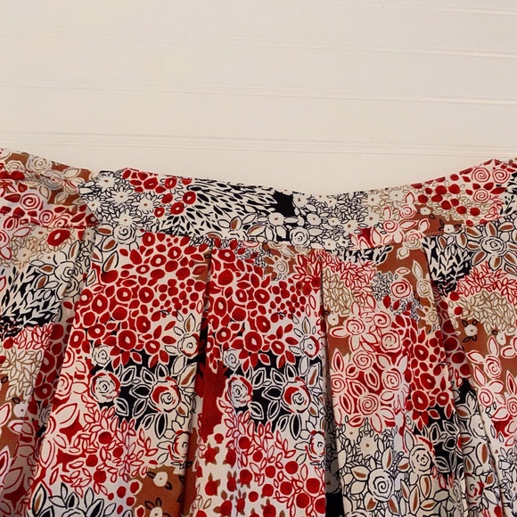 MAX STUDIO SPRING FLORAL GATHERED SKIRT NWOT - Picture 2 of 7